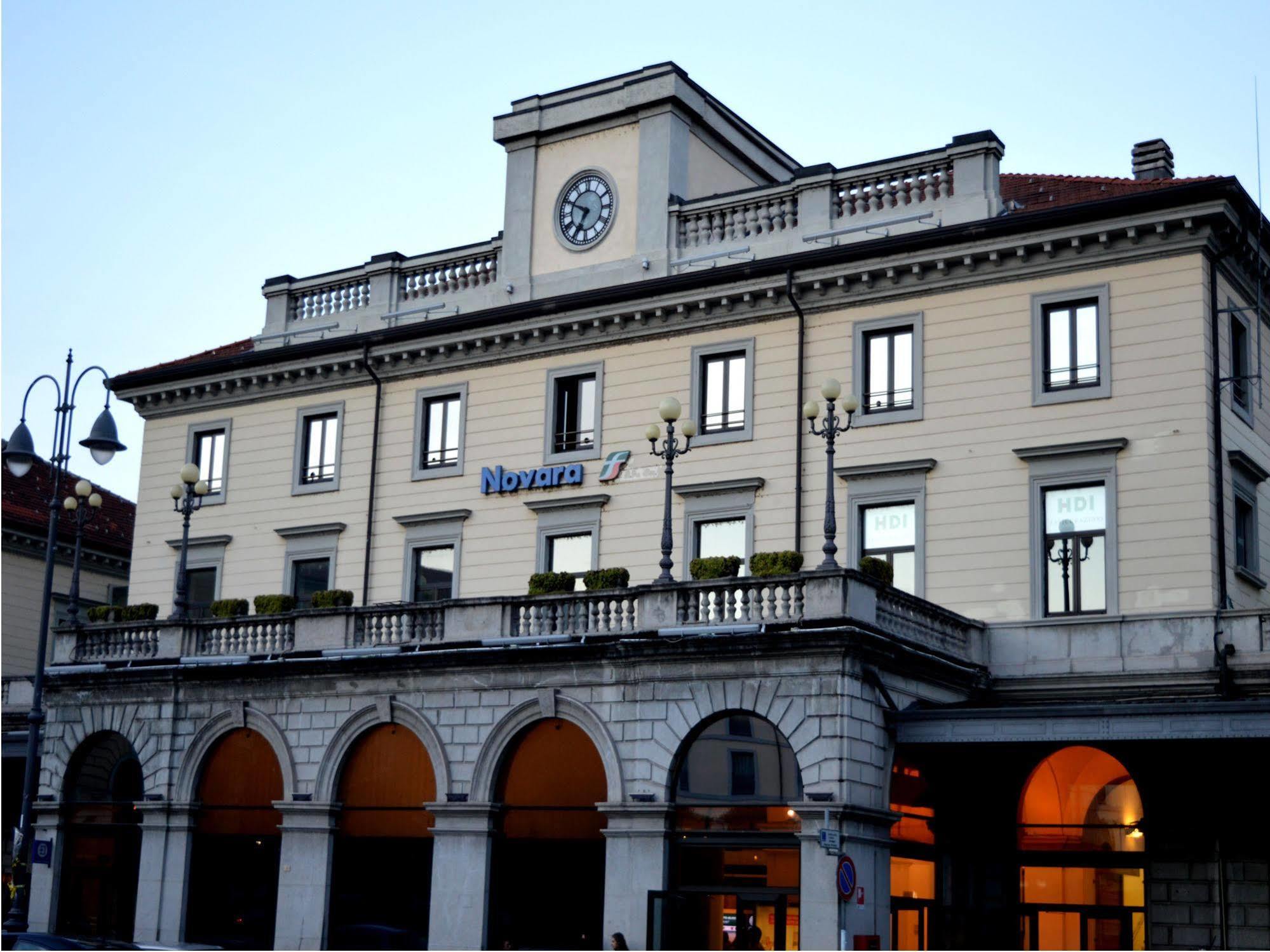 Hotel Stazione Novara Eksteriør billede